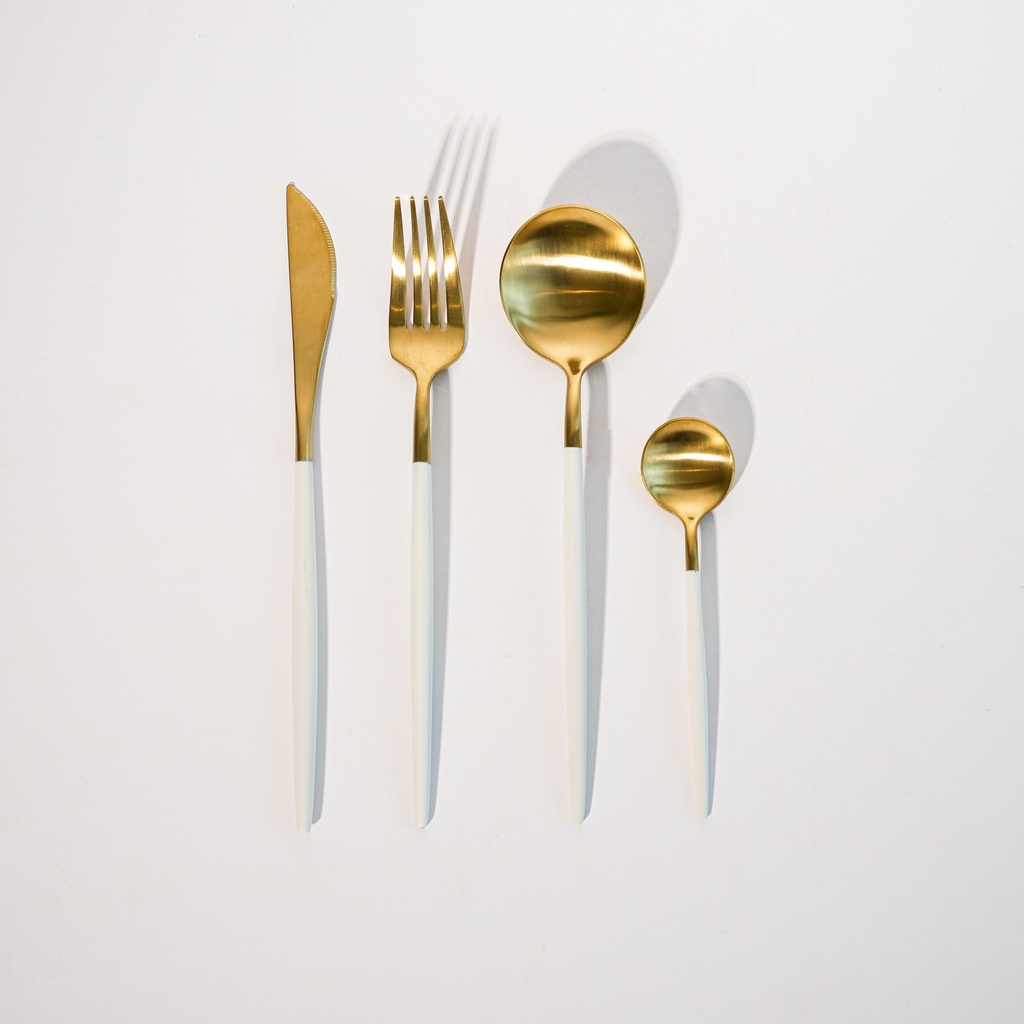 Cutlery set gold and white